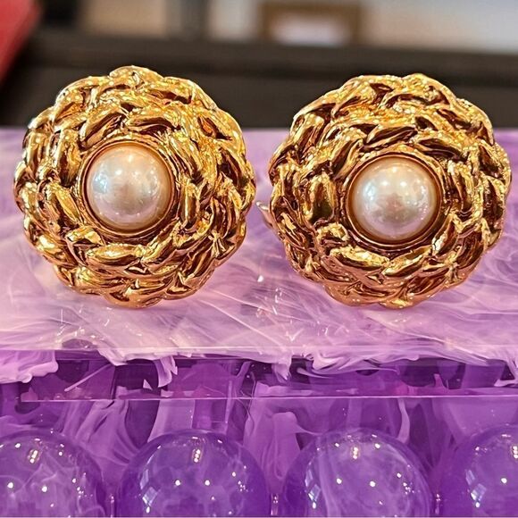 Yves Saint Laurent Jewelry - Yves Saint Laurent Authentic Vintage Clip Earrings